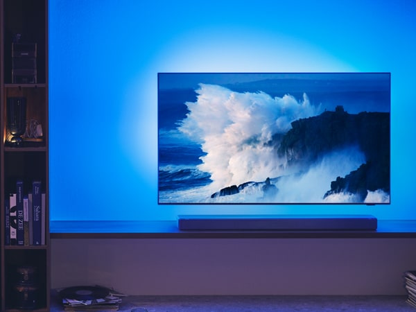 Philips Ambilight TV és soundbar szinkronban